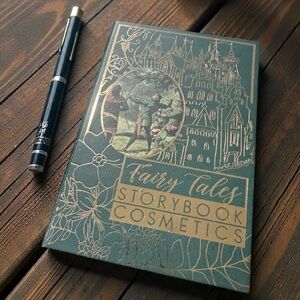 Fairy Tales Storybook Cosmetics Robin Hood Palette